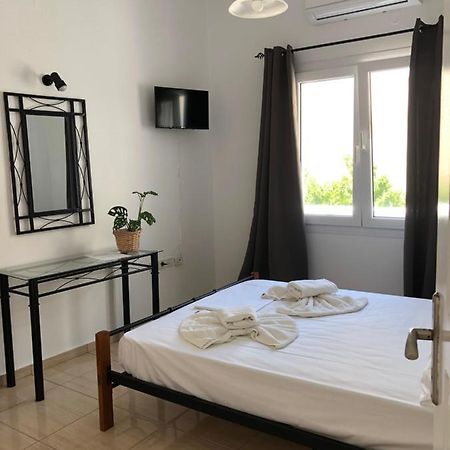 Moschoula Studios Plaka Plaka  外观 照片